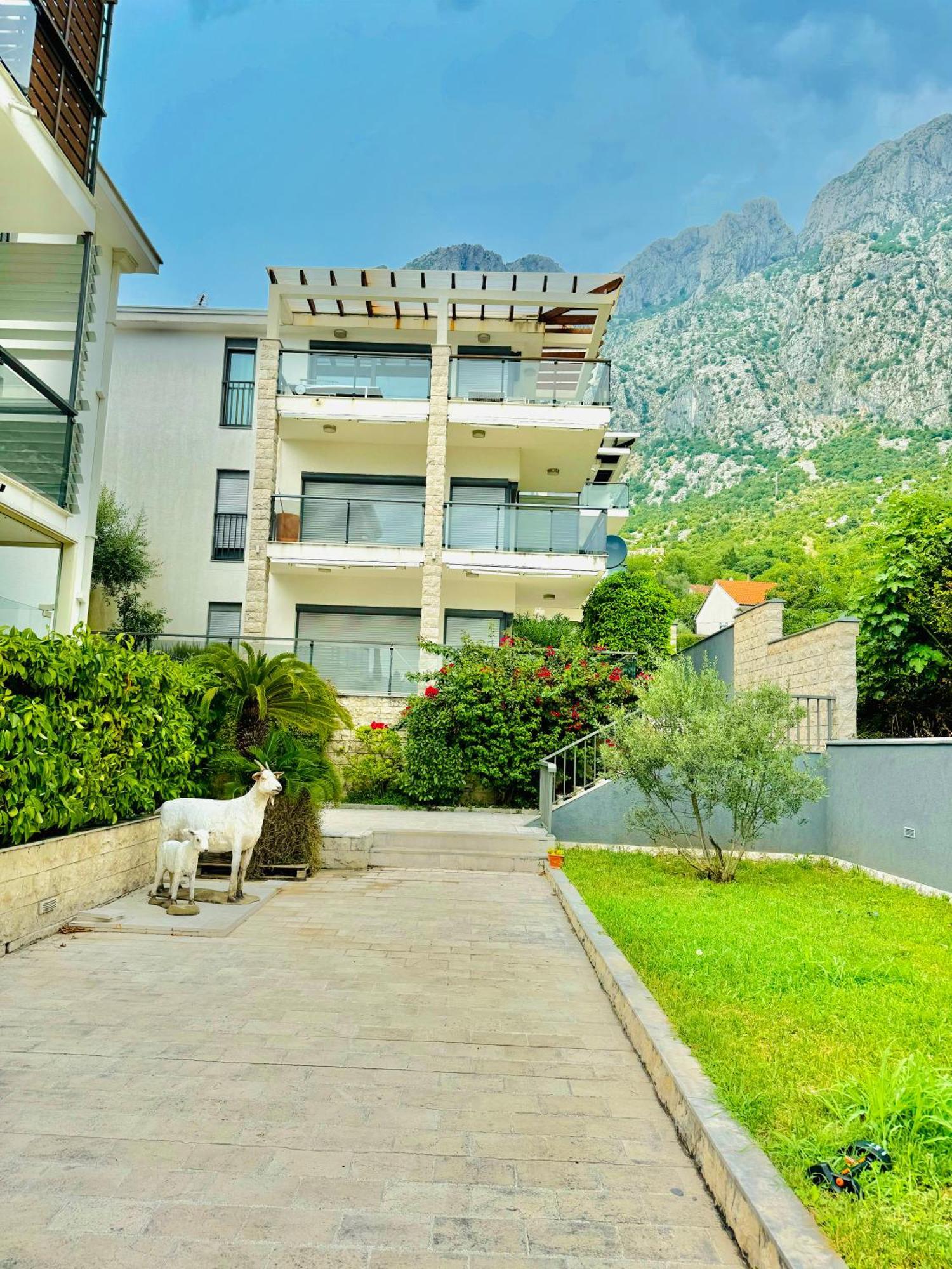 Orahovac Sunny Port Appartement